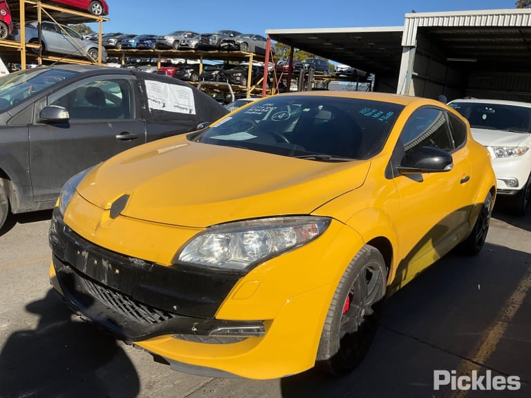 Wrecking 2012 RENAULT MEGANE for Used Parts RN1269