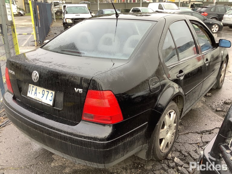 2000 VOLKSWAGEN BORA LEFT REAR DOOR LOCK, 1J, 12/99-05/01 3B4839015A DOOR BOOT GATE LOCK