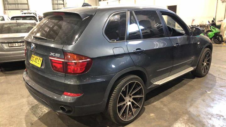 2011 BMW X5 BUMPER (CENTRE), E70, M SPORT TYPE, W/ PARK SENSORS, 06/10-10/13 51127227787 REAR BUMPER