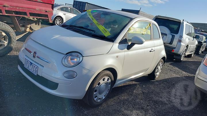 2015 FIAT 500 BUMPER BAR, W/ PARK SENSOR TYPE, COLOUR CODED MOULD TYPE, 03/08-09/15 71777639 REAR BUMPER