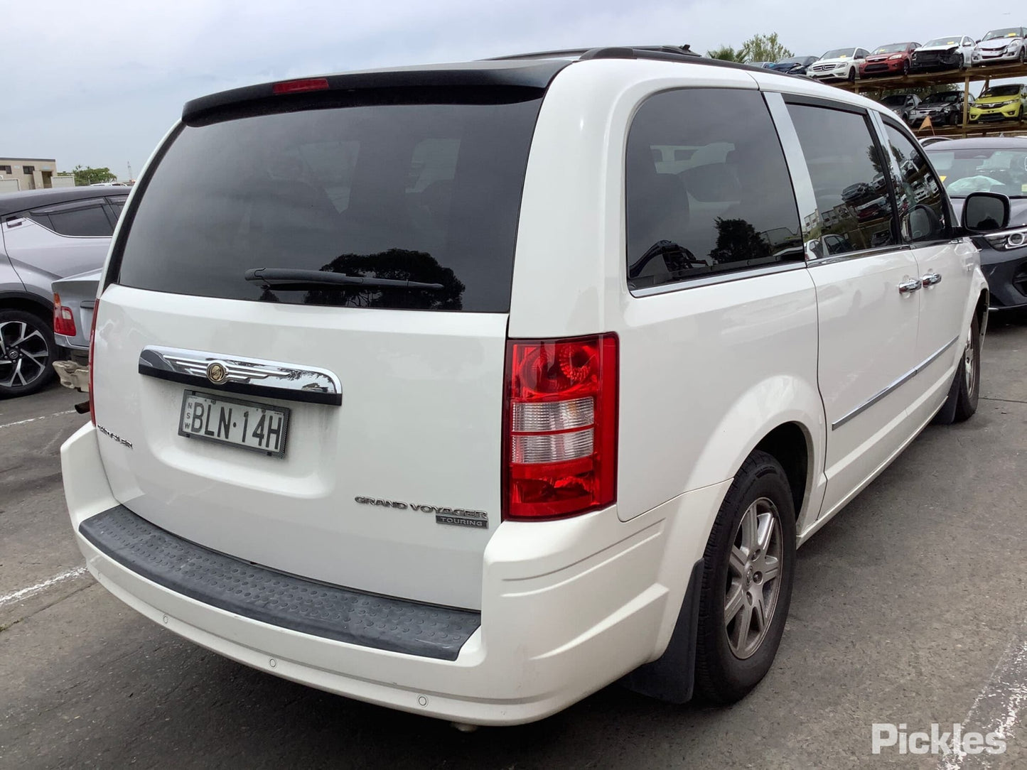 2009 CHRYSLER VOYAGER RT, 03/08-06/11 REAR BUMPER