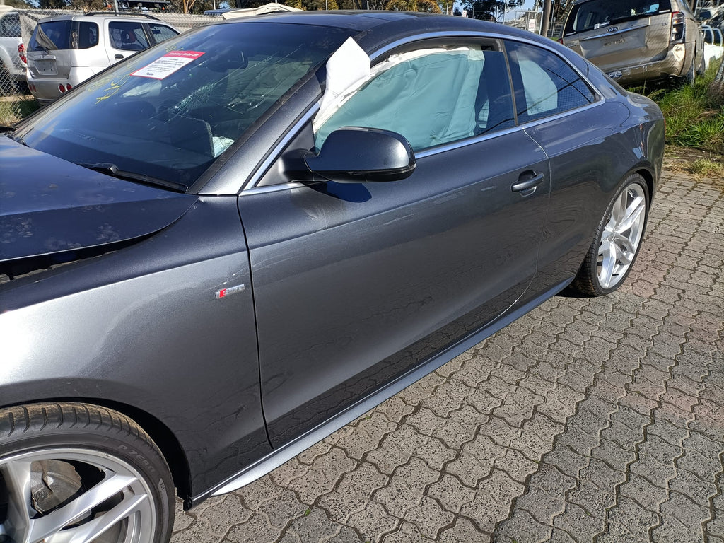 2015 AUDI A5/S5 8T, A5, HATCH, MANUAL FOLD, NON HEATED, W/ LANE CHANGE ASSIST TYPE (6XC/7Y1), 10/09-11/16 8T2857410AF RIGHT DOOR MIRROR