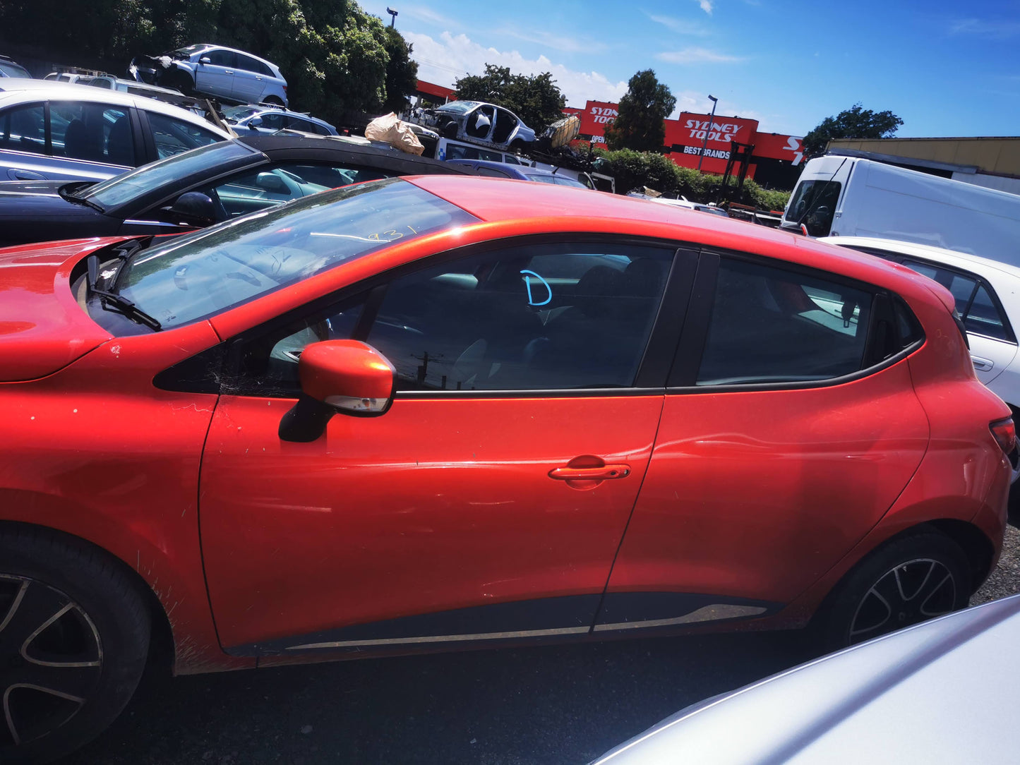 2014 RENAULT CLIO X98, COLOUR CODED, POWER FOLDING (9 WIRE), 09/13-07/16 963012959R RIGHT DOOR MIRROR