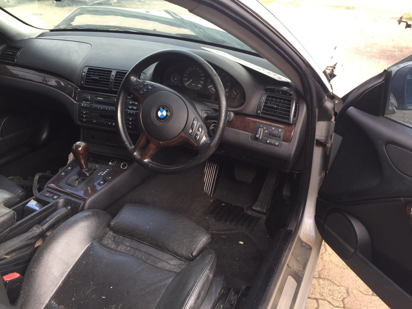 2003 BMW 3 SERIES E46, 4 BUTTONS UNDER DISPLAY SCREEN TYPE, 09/98-07/06 64116956319 HEATER AC CONTROLS