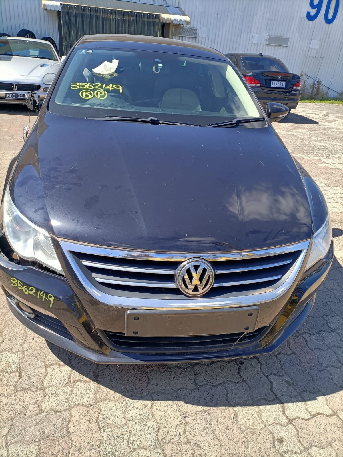 2010 VOLKSWAGEN PASSAT BUMPER GRILLE (CENTRE), 3C/MK6 B6, 03/06-09/10 GRILLE