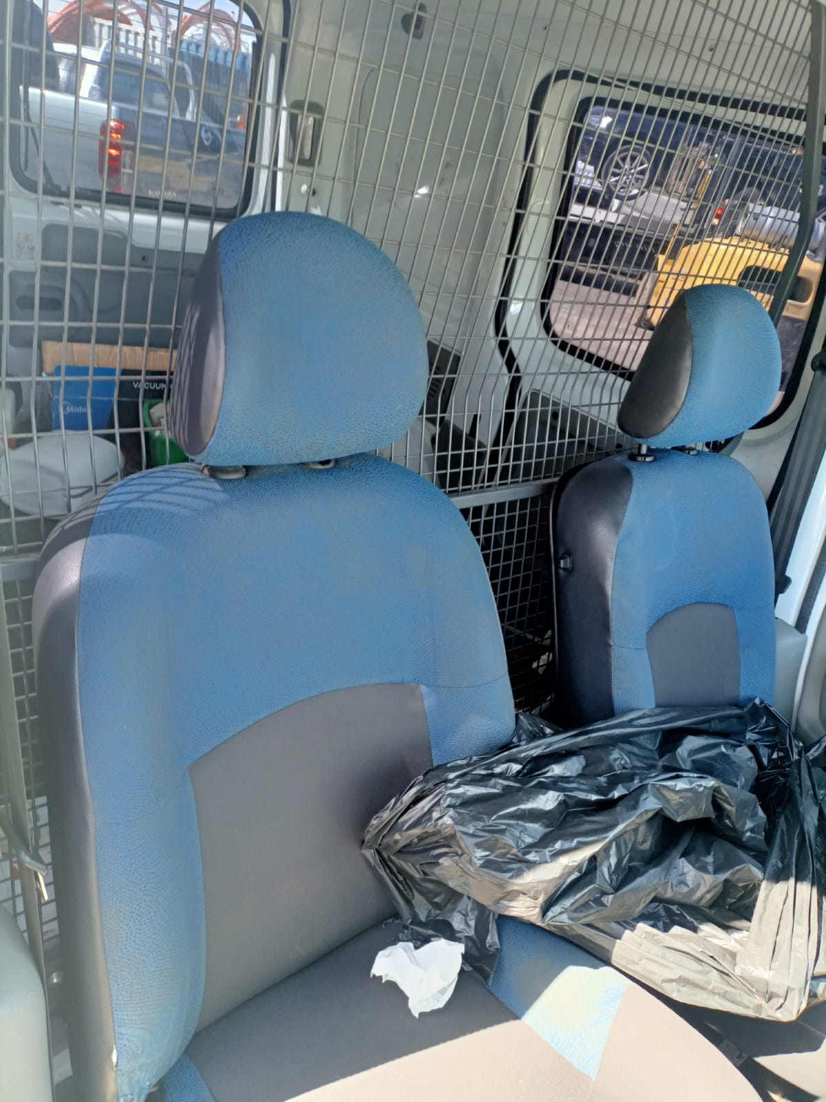 2009 RENAULT KANGOO X76, 08/04-09/10 7751691052 LEFT GUARD