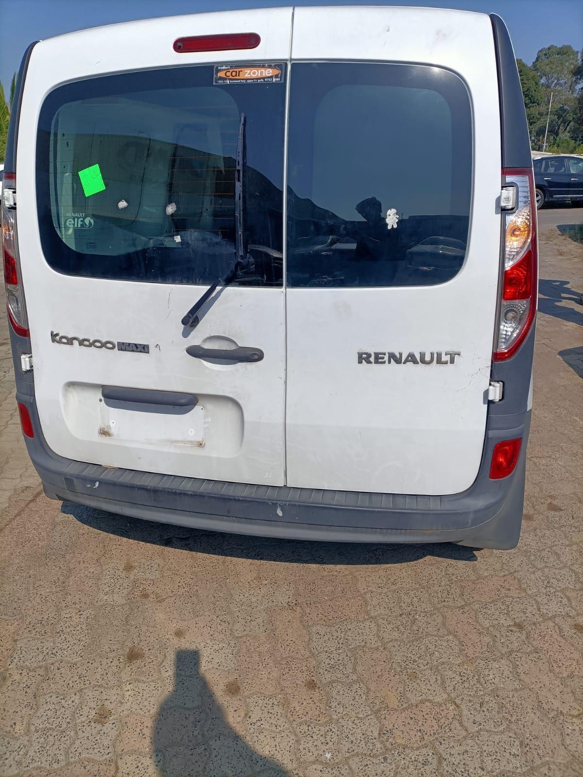 2014 RENAULT KANGOO X61, PAIR, 10/10- 8200924096 8200928803 SUNVISOR