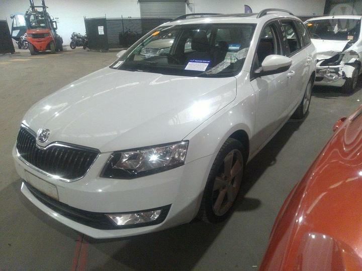 2014 SKODA OCTAVIA DISPLAY/HEAD UNIT, NE, 11/13-09/20 5E0919605 RADIO CD DVD SAT TV