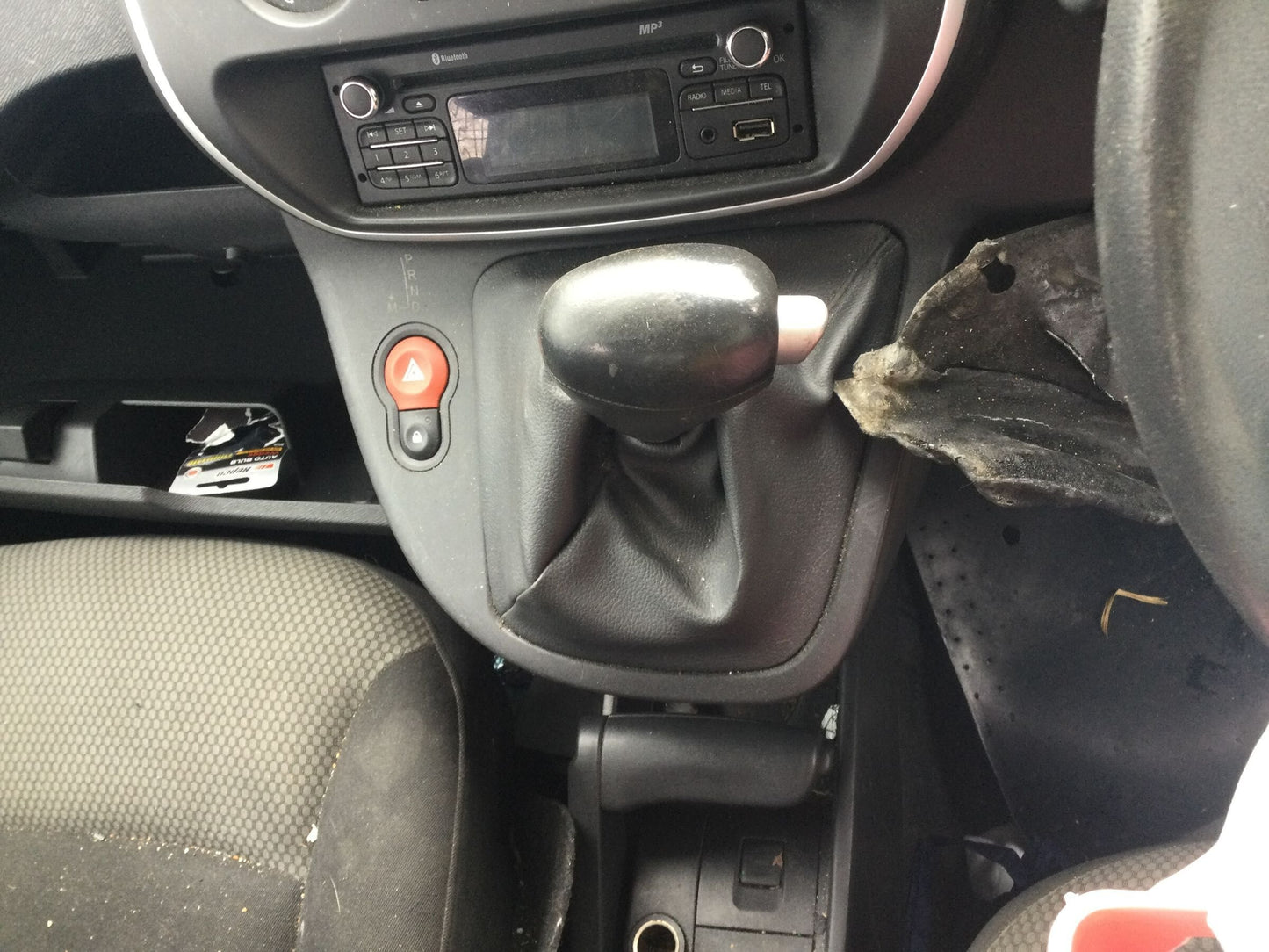 Wrecking 2017 RENAULT KANGOO for Used Parts RN1717