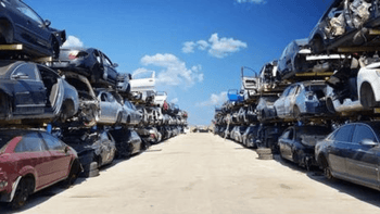 How to find Wreckers that buy a wrecked cars
