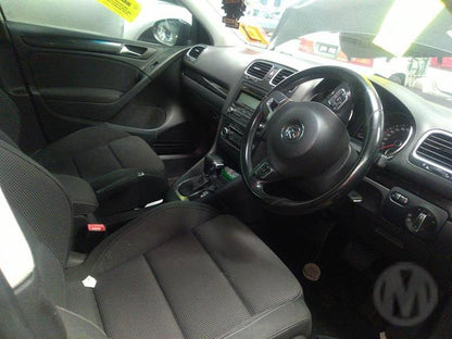 2010 VOLKSWAGEN GOLF RIGHT FRONT DOOR LOCK, GEN 6, HATCH/CABRIO, P/N 5K2837016B, 10/08-01/16 5K2837016B DOOR BOOT GATE LOCK