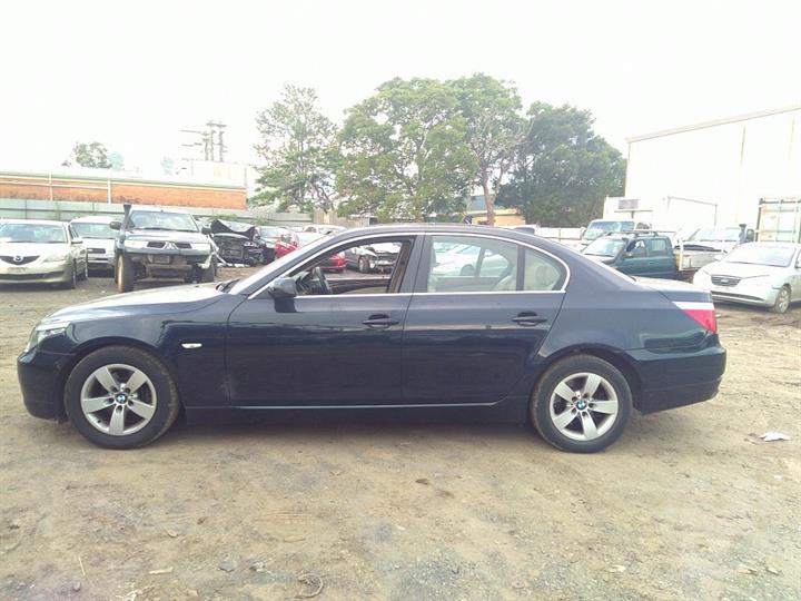 2009 BMW 5 SERIES BUMPER FOGLAMP, E60/E61, NON M SPORT TYPE, 06/07-04/10 63177177712 RIGHT INDICATOR FOG SIDE