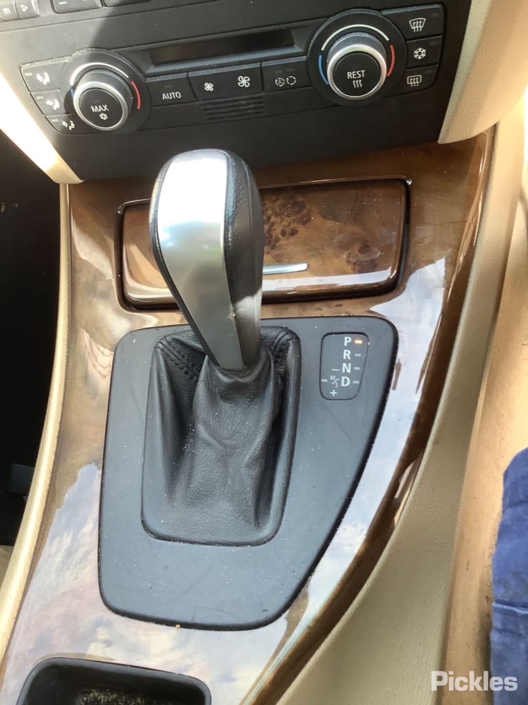 2007 BMW 3 SERIES E90/E91, SEDAN/WAGON, 03/05-04/12 51337060263 LEFT FRONT DOOR WINDOW