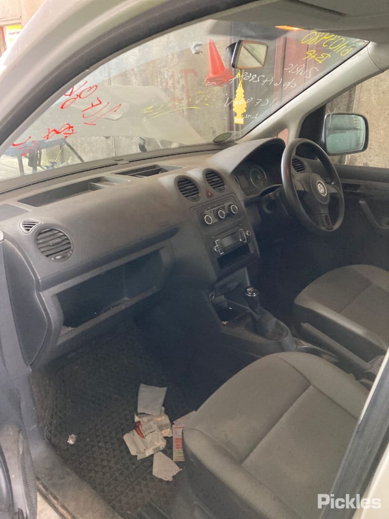 2015 VOLKSWAGEN CADDY VINYL, 2K, NON MULTIFUNCTION TYPE, 08/10-06/15 5K0419091BT STEERING WHEEL