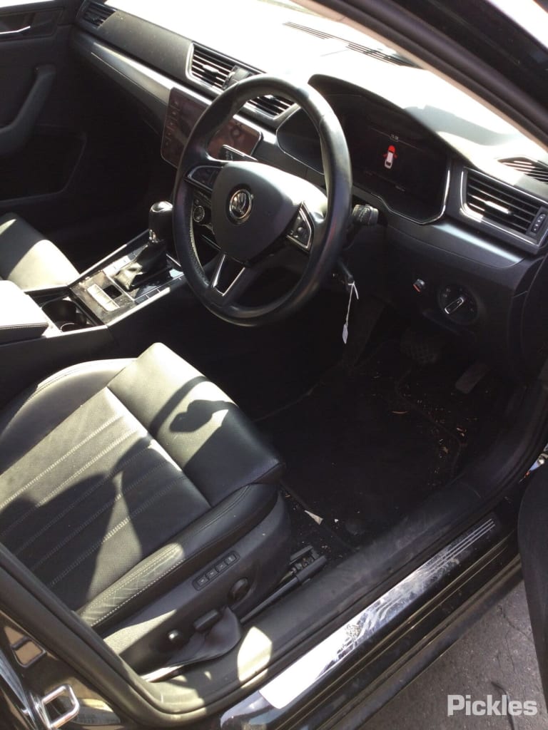 2019 SKODA SUPERB PETROL, NP, 03/16-04/19 3V0920790A INSTRUMENTCLUSTER