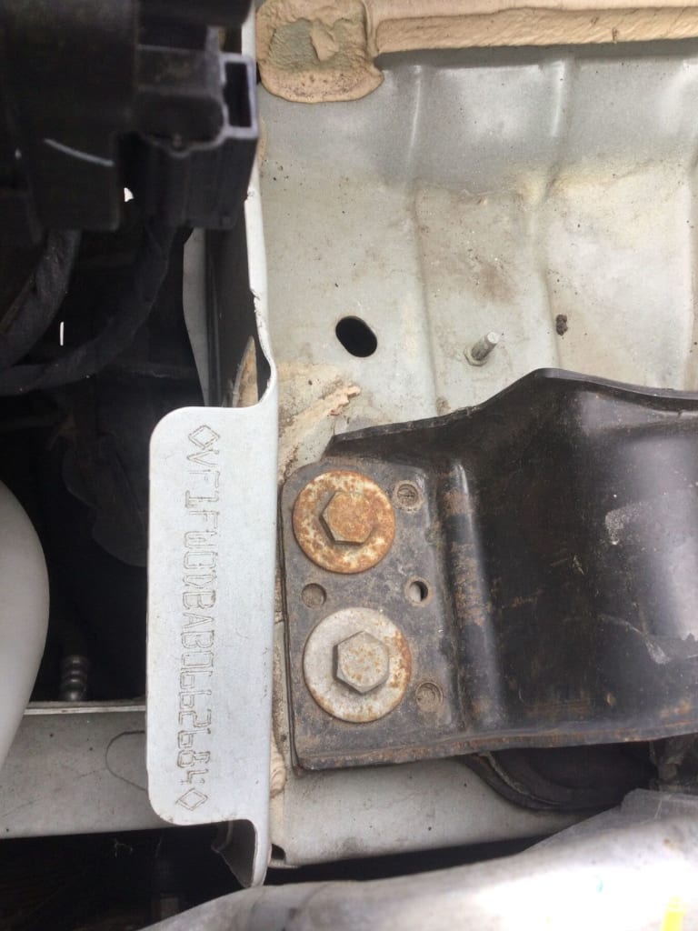 2011 RENAULT KANGOO X61, 10/10-08/13 631009162R RIGHT GUARD