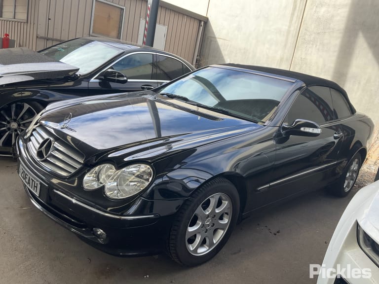 2005 MERCEDES CLK C209/A209, 06/02-06/09 A2093320001 LEFT FRONT HUB ASSEMBLY