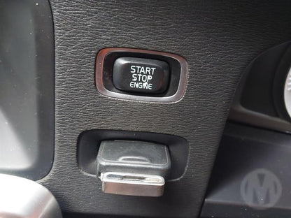 2011 VOLVO S60/V60 Mk2, 12/10-12/18 31385412 LEFT FRONT DOOR WINDOW