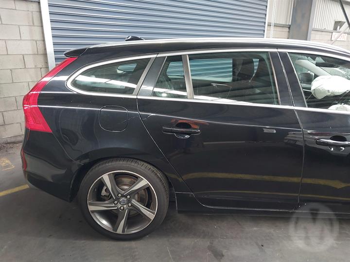 2011 VOLVO S60/V60 LEFT FRONT DOOR LOCK, F SERIES, 12/10-12/18 31349858 DOOR BOOT GATE LOCK