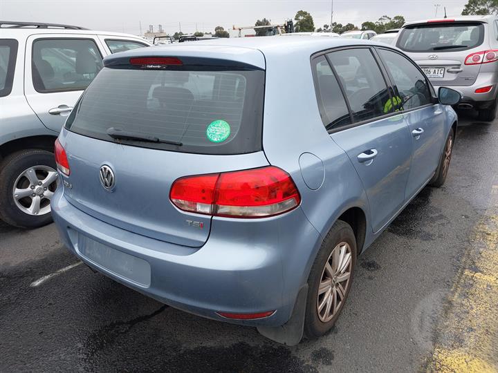 2010 VOLKSWAGEN GOLF STEERING WHEEL, HATCH, GEN 6, 10/08-03/13 5N0880201F RIGHT AIRBAG