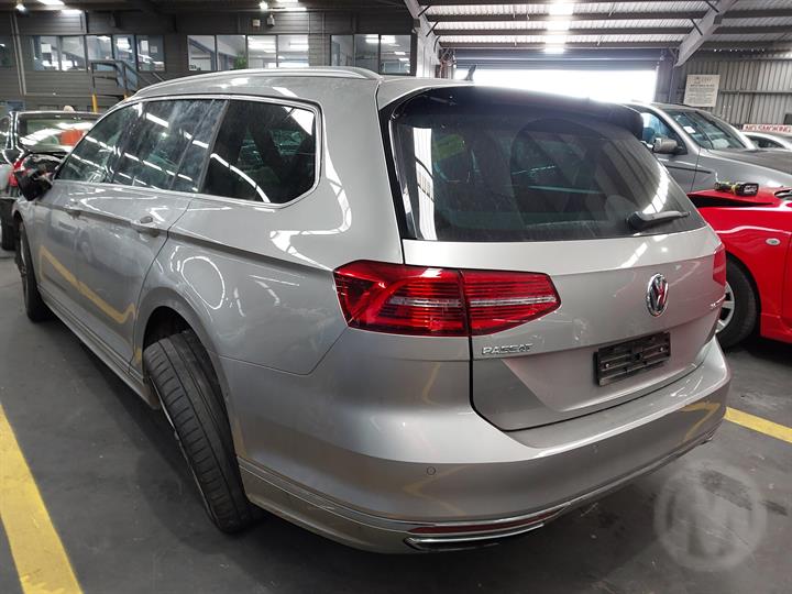 2017 VOLKSWAGEN PASSAT B8/MK7, W/ LED TYPE, 06/15-10/19  LEFT HEADLAMP