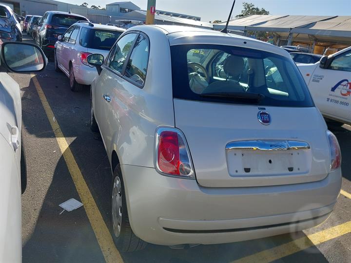 2014 FIAT 500 BUMPER BAR, NON PARK SENSOR TYPE, COLOUR CODED MOULD TYPE, 03/08-09/15 71777639 REAR BUMPER