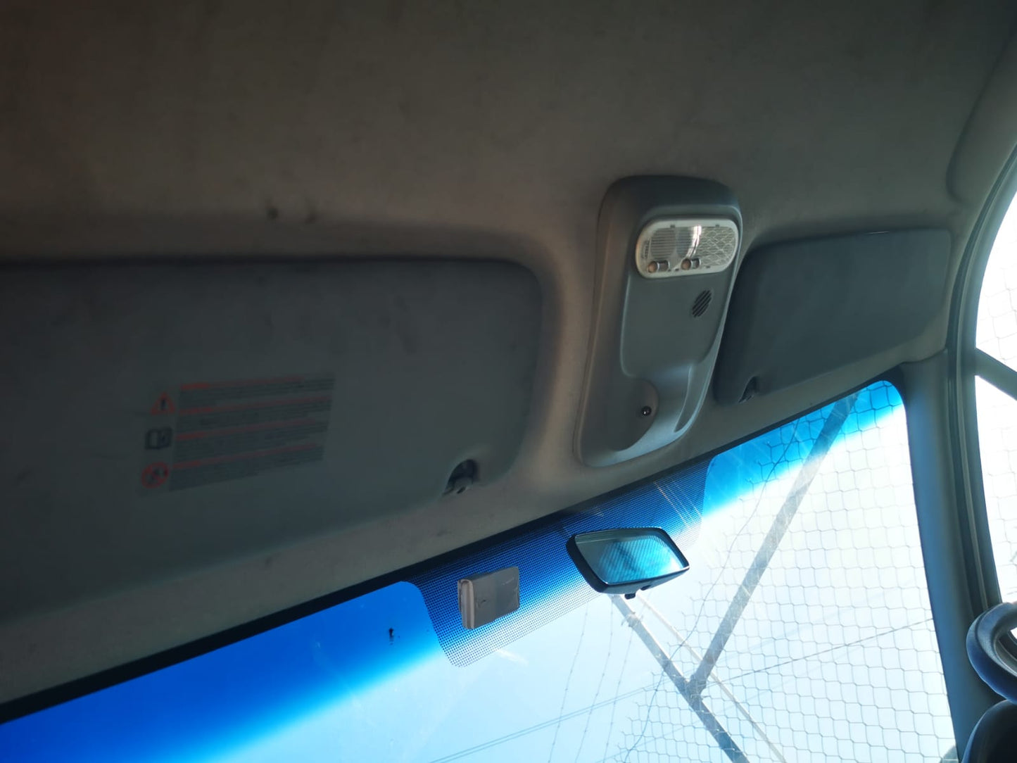 2012 RENAULT TRAFIC BARN DOOR LAMP TYPE, X83, RED/CLEAR, 05/07-12/14 8200415251 RIGHT TAILLIGHT