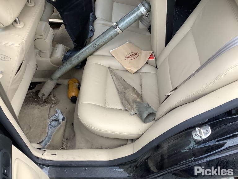 2000 VOLKSWAGEN BORA 1J, 12/99-12/05 1J4845201G LEFT FRONT DOOR WINDOW