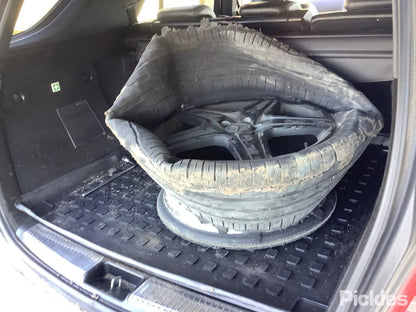 2011 MERCEDES M CLASS W164, W/ PRIVACY TINT TYPE, 09/05-12/11 A1647350710 LEFT REAR DOOR WINDOW