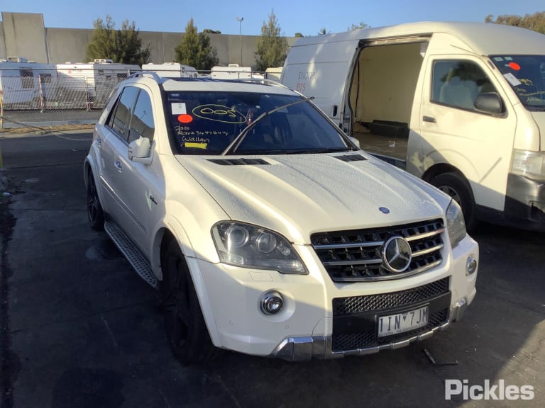 2011 MERCEDES M CLASS W164, W/ PRIVACY TINT TYPE, 09/05-12/11 A1647350710 LEFT REAR DOOR WINDOW