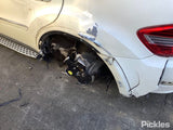 2011 MERCEDES M CLASS W164, 09/05-12/11  COURTESY LIGHT