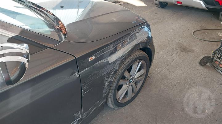 2005 BMW 1 SERIES E87, HATCH, 10/04-12/11 41517191011 LEFT FRONT DOOR