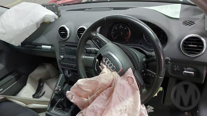 2009 AUDI A3 8P, 5DR TYPE, 03/04-04/13 8P4833052A RIGHT REAR DOOR
