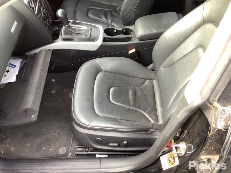 2010 AUDI A5/S5 DASH, 8F/8T, CABRIO/COUPE/HATCH, 10/07-08/11 8T0880204F LEFT AIRBAG