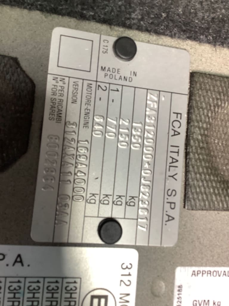 2017 FIAT 500 IN BODY, HATCH, NON 500E, 10/15-  LEFT TAILLIGHT