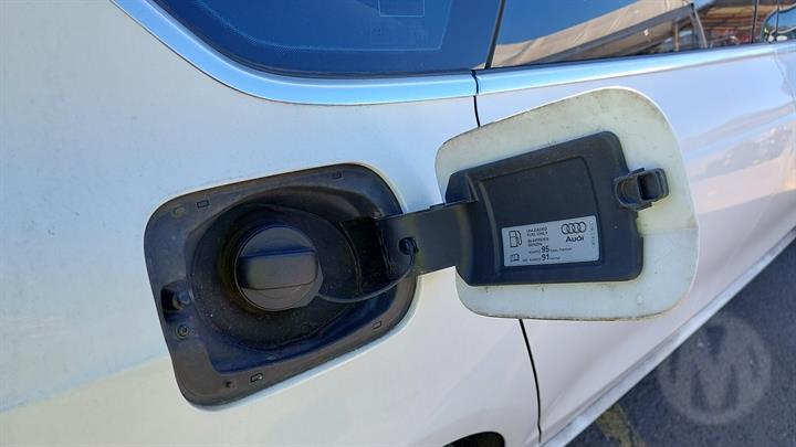 2014 AUDI A5/S5 8T, A5, HATCH, MANUAL FOLD, NON HEATED, NON LANE CHANGE ASSIST (6XC/7Y0), 10/09-11/16 8T8857409J LEFT DOOR MIRROR