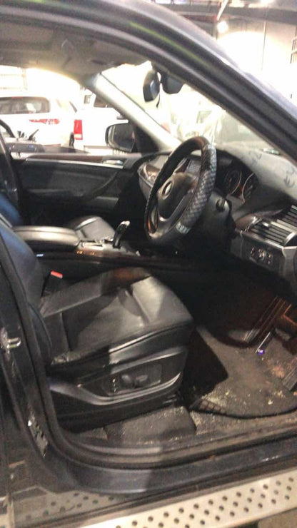 2011 BMW X5 BUMPER (CENTRE), E70, M SPORT TYPE, W/ PARK SENSORS, 06/10-10/13 51127227787 REAR BUMPER