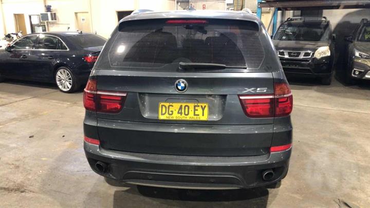 2011 BMW X5 BUMPER (CENTRE), E70, M SPORT TYPE, W/ PARK SENSORS, 06/10-10/13 51127227787 REAR BUMPER