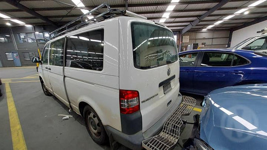 2013 VOLKSWAGEN TRANSPORTER DIESEL, 2.0, TURBO, AUTO T/M TYPE, T5, 12/09-06/15 02E911024A STARTER