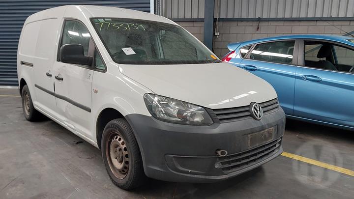 2011 VOLKSWAGEN CADDY 2K, 12/04-06/15 2K0831055B LEFT FRONT DOOR