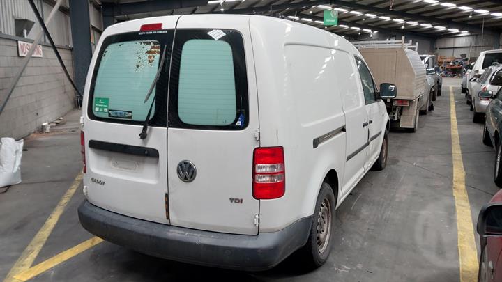 2011 VOLKSWAGEN CADDY 2K, 12/04-06/15 2K0831055B LEFT FRONT DOOR