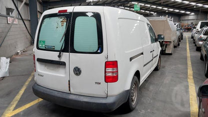 2011 VOLKSWAGEN CADDY 2K, 12/04-06/15 2K0831055B LEFT FRONT DOOR