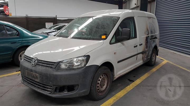 2011 VOLKSWAGEN CADDY 2K, 12/04-06/15 2K0831055B LEFT FRONT DOOR