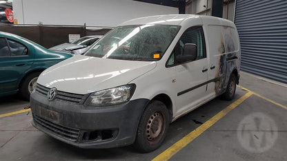 2011 VOLKSWAGEN CADDY 2K, 12/04-06/15 2K0831055B LEFT FRONT DOOR