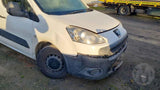 2011 PEUGEOT PARTNER VAN 09/08-01/15 3646 96 LEFT FRONT HUB ASSEMBLY