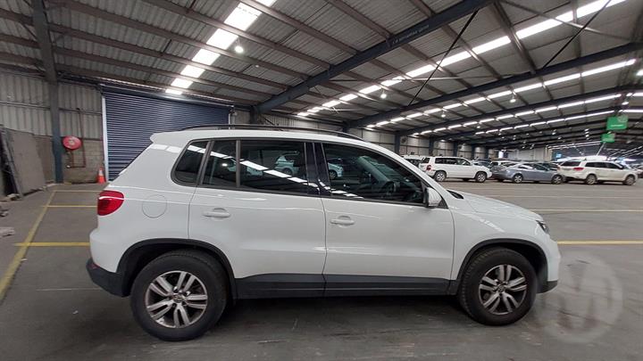 2015 VOLKSWAGEN TIGUAN 5N 08/11-08/16  GLOVE BOX