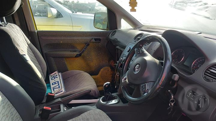 2012 VOLKSWAGEN CADDY 2K, 12/04-06/15 2K0845201C LEFT FRONT DOOR WINDOW