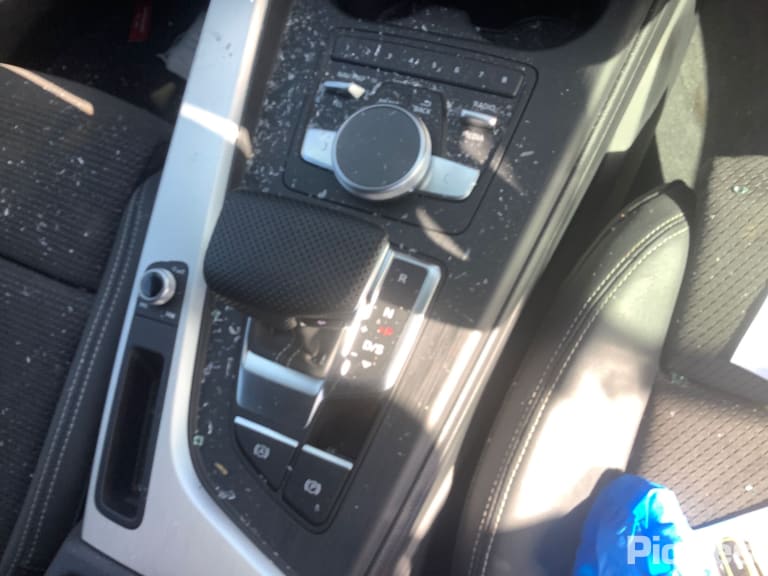 2019 AUDI A4 B9 8W, 10/15- 8W0845201 LEFT FRONT DOOR WINDOW