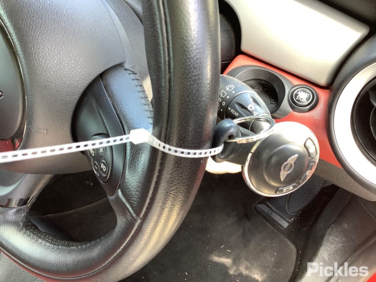 2011 MINI COOPER R55/R56/R57, HALOGEN, YELLOW TURN INDICATOR TYPE, 03/07-05/15 63122751265 LEFT HEADLAMP