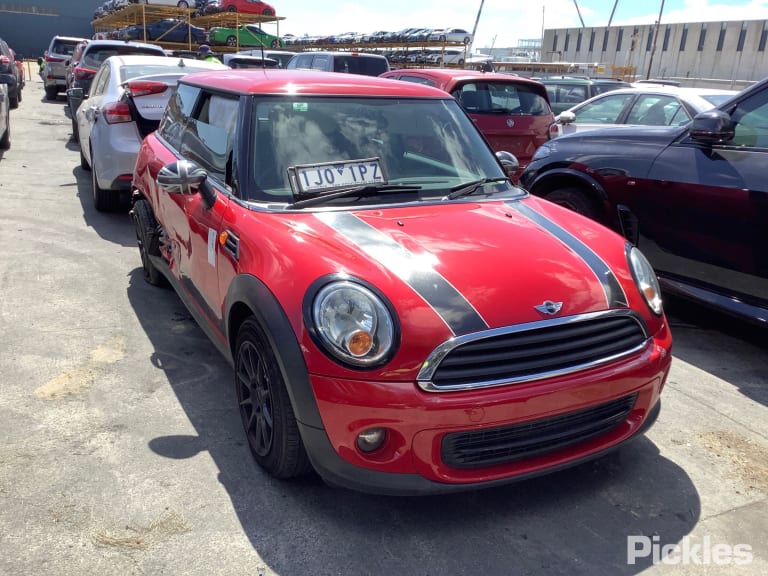 2011 MINI COOPER R56/R57, HATCH/CABRIO, CLEAR INDICATOR W/ RED CENTRE TYPE, 10/10-05/15 63217255909 LEFT TAILLIGHT